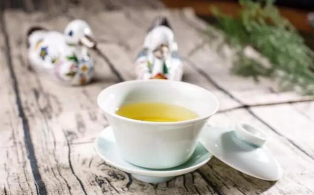 普洱茶与绿茶的区别，这5点基本说透了！